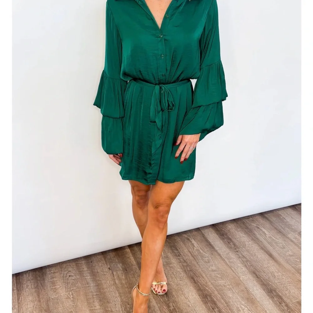 Chic Emerald Elegant Green Ruffle Sleeve mini shirt Dress - Picture 4 of 4